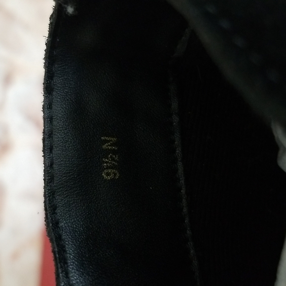 New Vaneli Jeroen Suede Fringe Booties - Picture 8 of 14